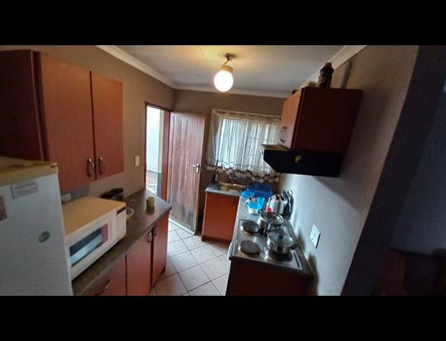 2 BEDROOM HOUSE FOR SALE IN LOTUS GARDENS